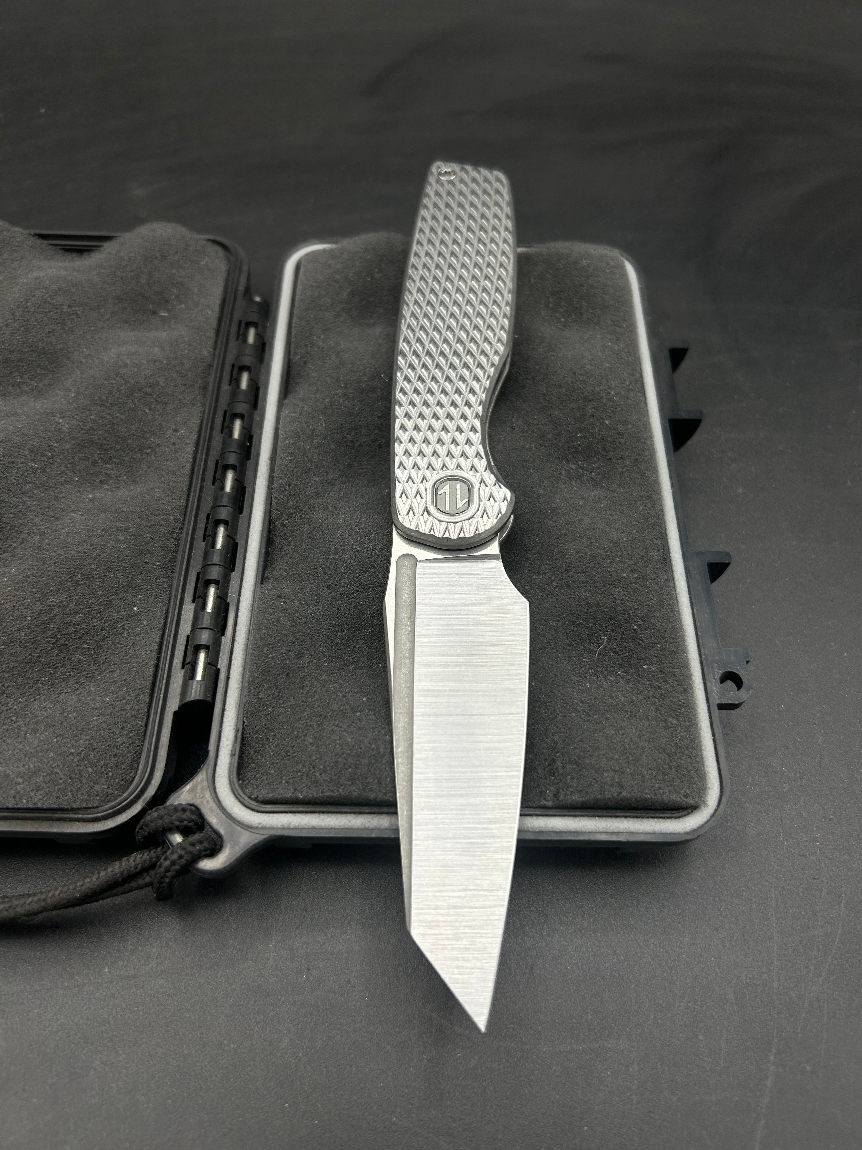 Cortex XL #056 – Brown Knives