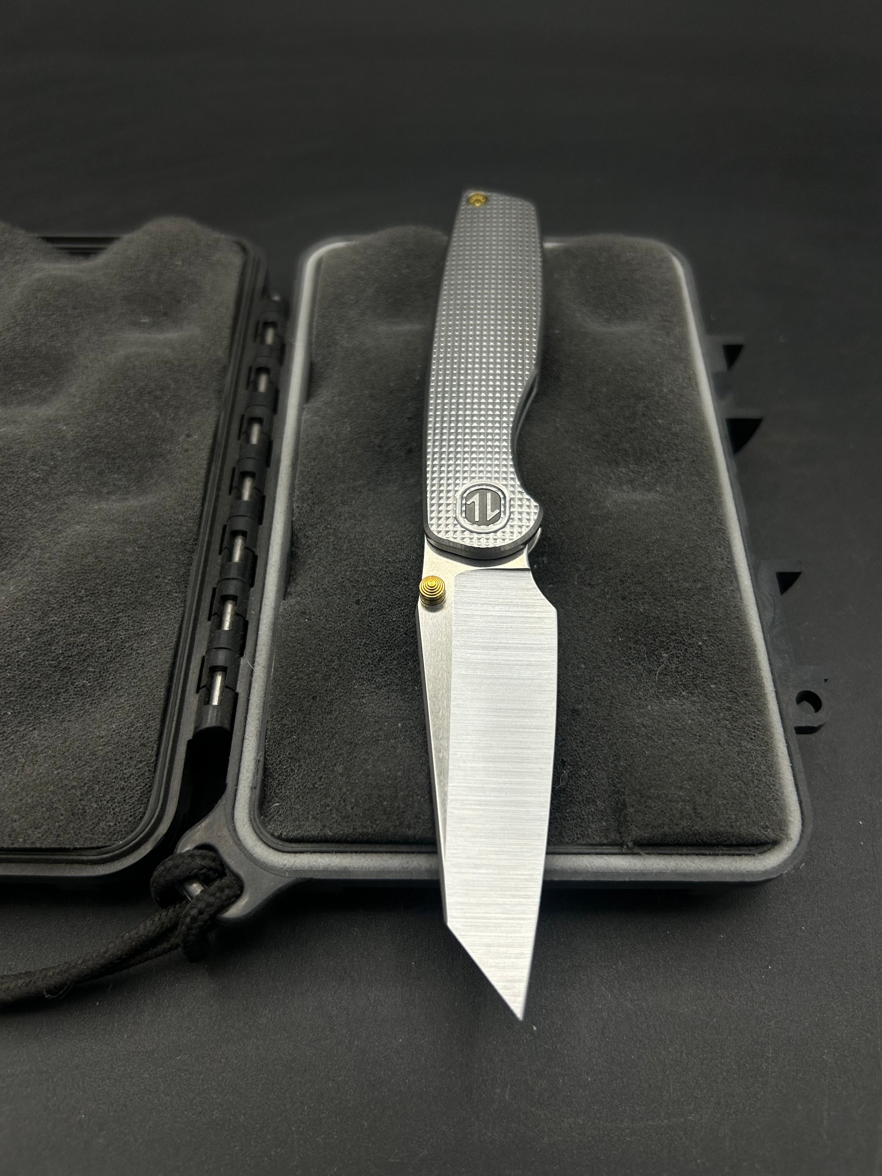 Cortex Mini #078 – Brown Knives